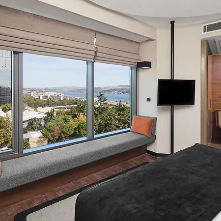 Gezi Bosphorus, Istanbul, A Member Of Design Istanbul