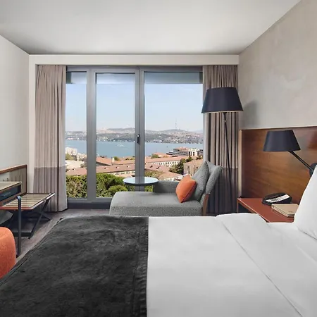 Gezi Bosphorus, Istanbul, A Member Of Design 伊斯坦布尔